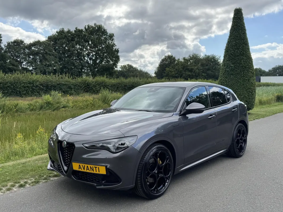 2.0t Q4 Veloce My24 model, 21inch!!