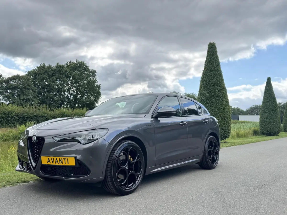 2.0t Q4 Veloce My24 model, 21inch!!