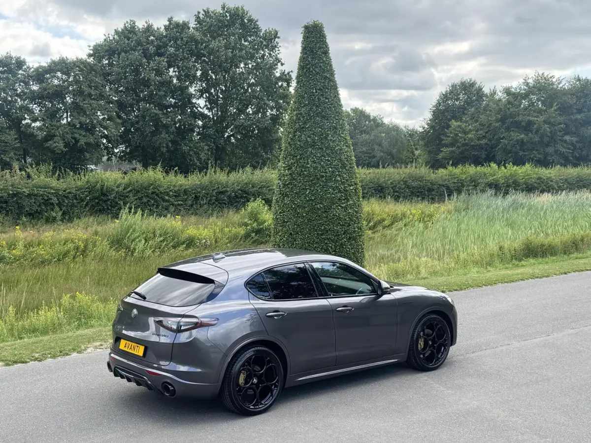 2.0t Q4 Veloce My24 model, 21inch!!