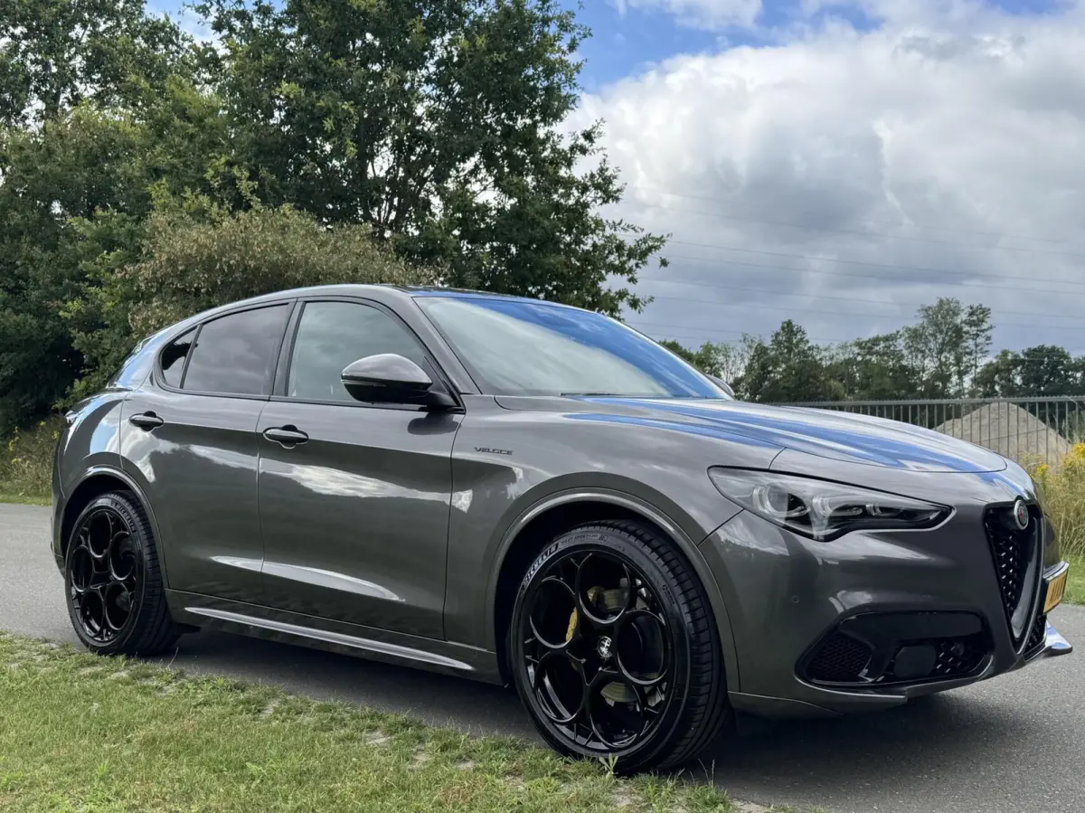 2.0t Q4 Veloce My24 model, 21inch!!