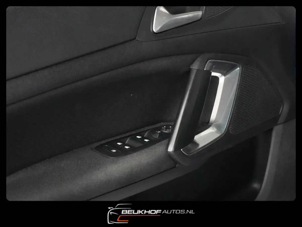 1.2 PureTech Nieuwe Riem Carplay Navigati Cruise