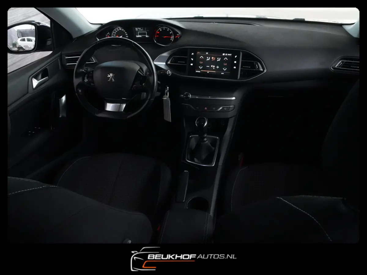 1.2 PureTech Nieuwe Riem Carplay Navigati Cruise