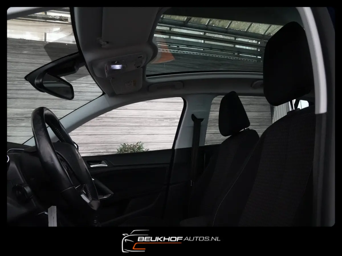 1.2 PureTech Nieuwe Riem Carplay Navigati Cruise