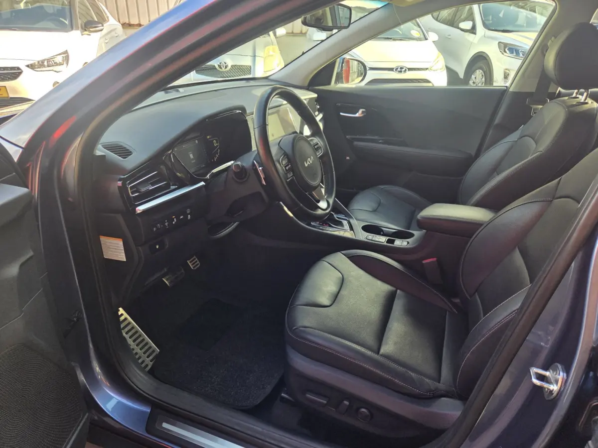 1.6 GDi Hybrid ExecutiveLine Automaat/ Navigatie/ Parkeersensoren V+A/ Lederen bekleding/ Camera/ Rijklaarprijs!