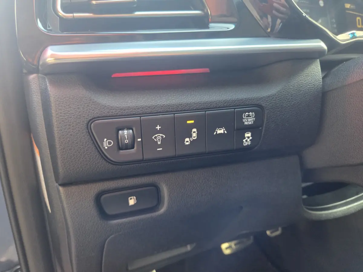 1.6 GDi Hybrid ExecutiveLine Automaat/ Navigatie/ Parkeersensoren V+A/ Lederen bekleding/ Camera/ Rijklaarprijs!