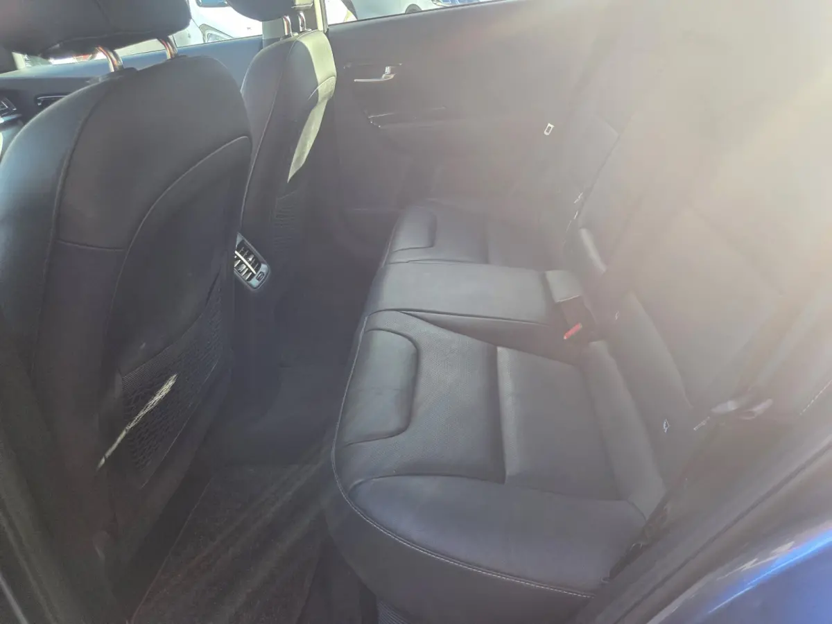 1.6 GDi Hybrid ExecutiveLine Automaat/ Navigatie/ Parkeersensoren V+A/ Lederen bekleding/ Camera/ Rijklaarprijs!