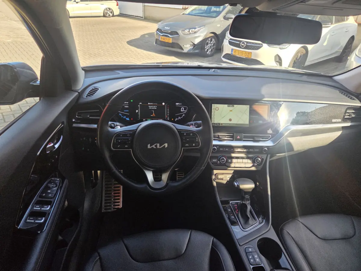 1.6 GDi Hybrid ExecutiveLine Automaat/ Navigatie/ Parkeersensoren V+A/ Lederen bekleding/ Camera/ Rijklaarprijs!