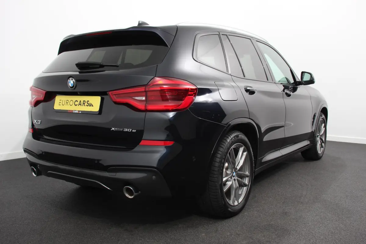 xDrive30e 292pk Hybrid Steptronic M Sport DEMO Navigatie Apple Carplay/Android Auto Parkeersensoren Camera Panoramadak Adaptive Cruise Control Adaptieve LED-koplampen Sound-systeem Harman-Ka