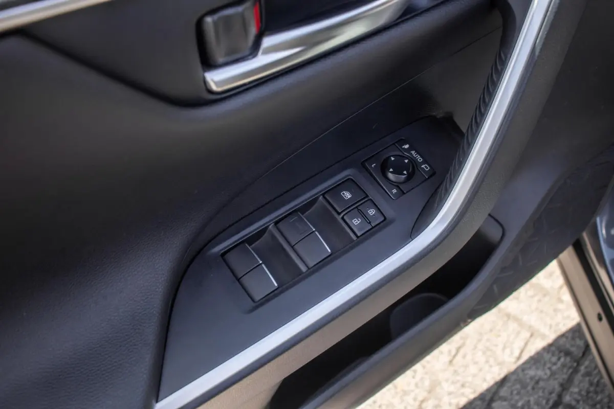 2.5 Hybrid Style, Adaptive-Cruise, Carplay