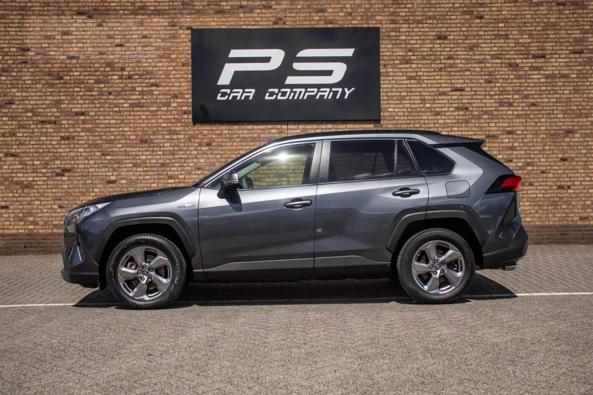 2.5 Hybrid Style, Adaptive-Cruise, Carplay