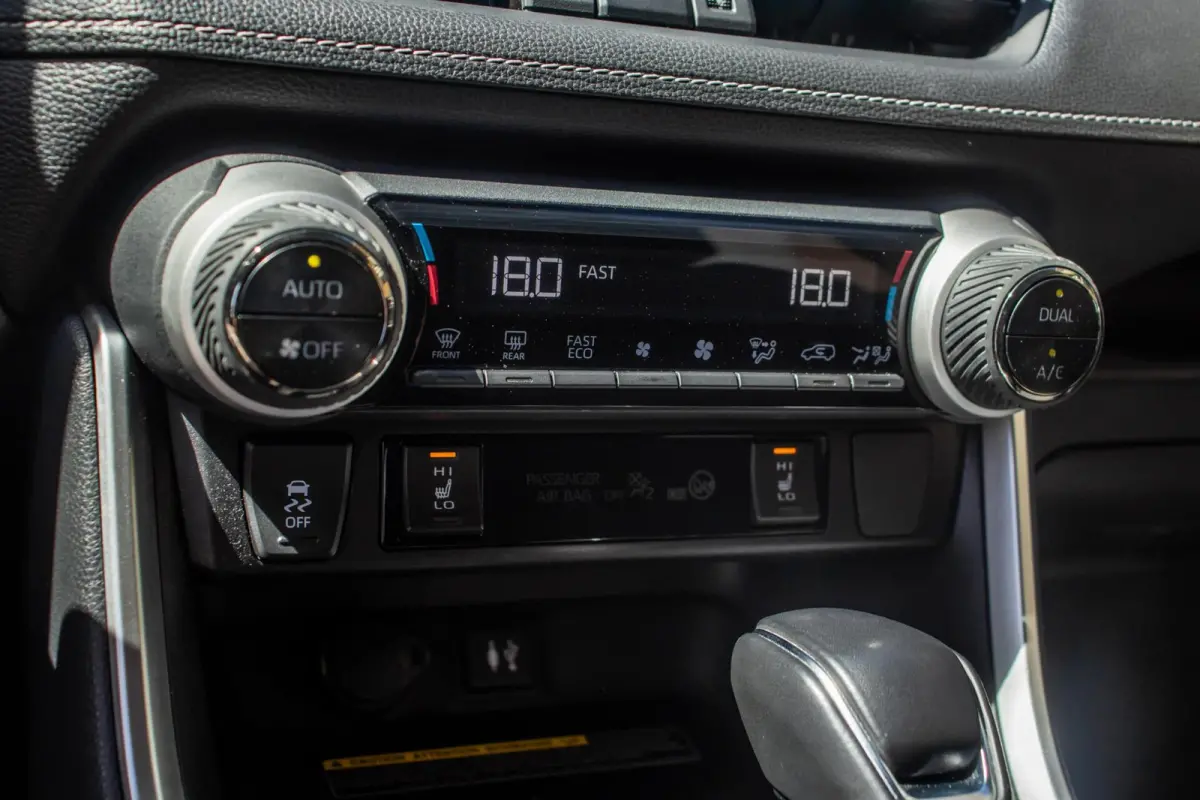 2.5 Hybrid Style, Adaptive-Cruise, Carplay