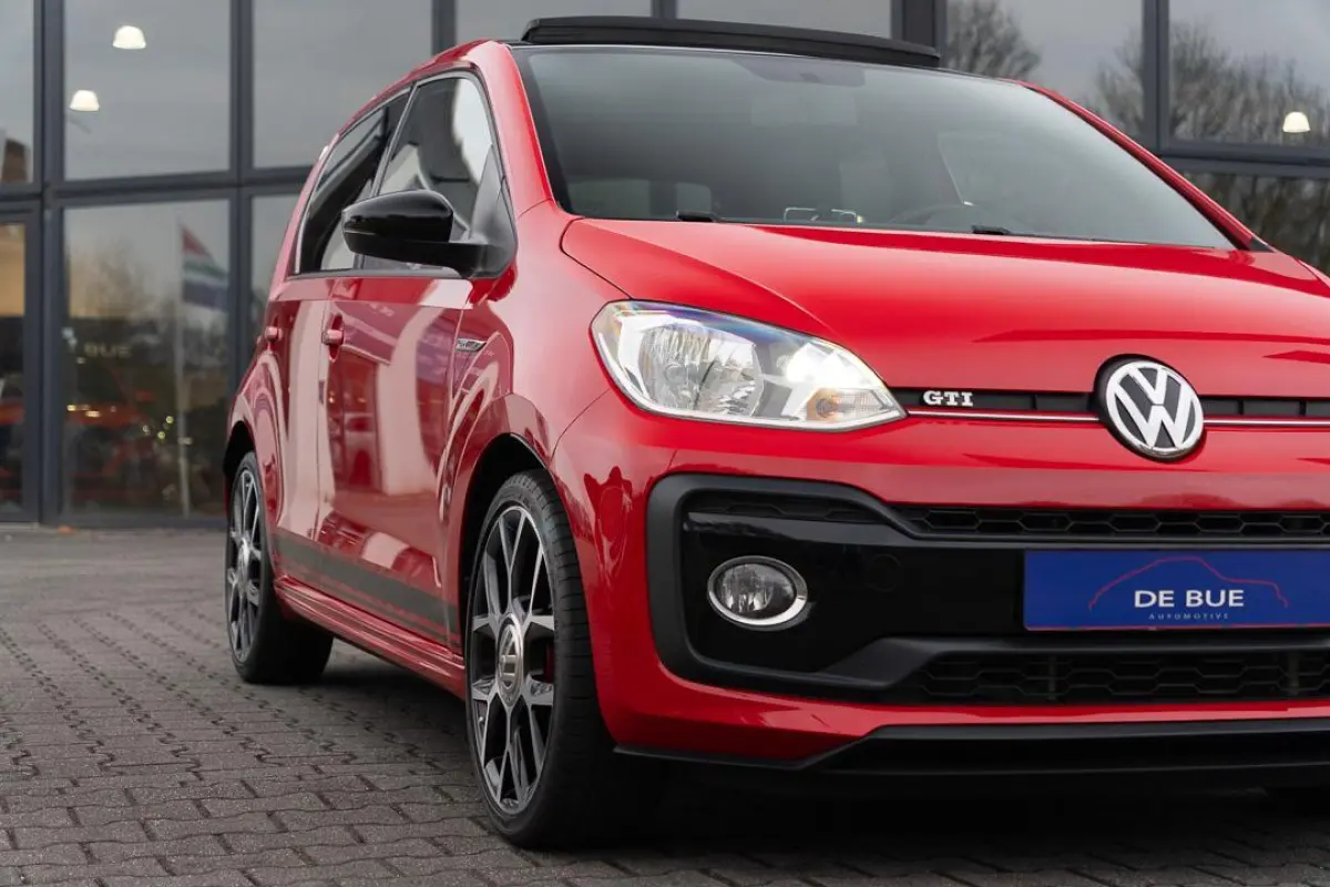 Up! 1.0 TSI GTI|1ste Eig.|5-deurs|Panoramadak|Airco|Stoelverwarming|6BAK|TornadoRood|Dealer Onderhouden