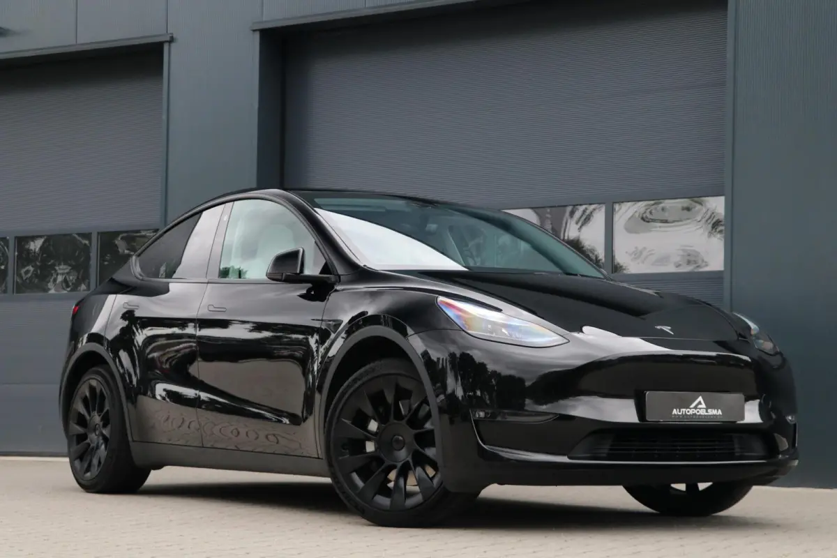 Long Range AWD 75 kWh FSD Trekhaak Panodak 360View Premium interieur DualMotor Stoelverwarming Voor/Achter 68000KM BJ2023