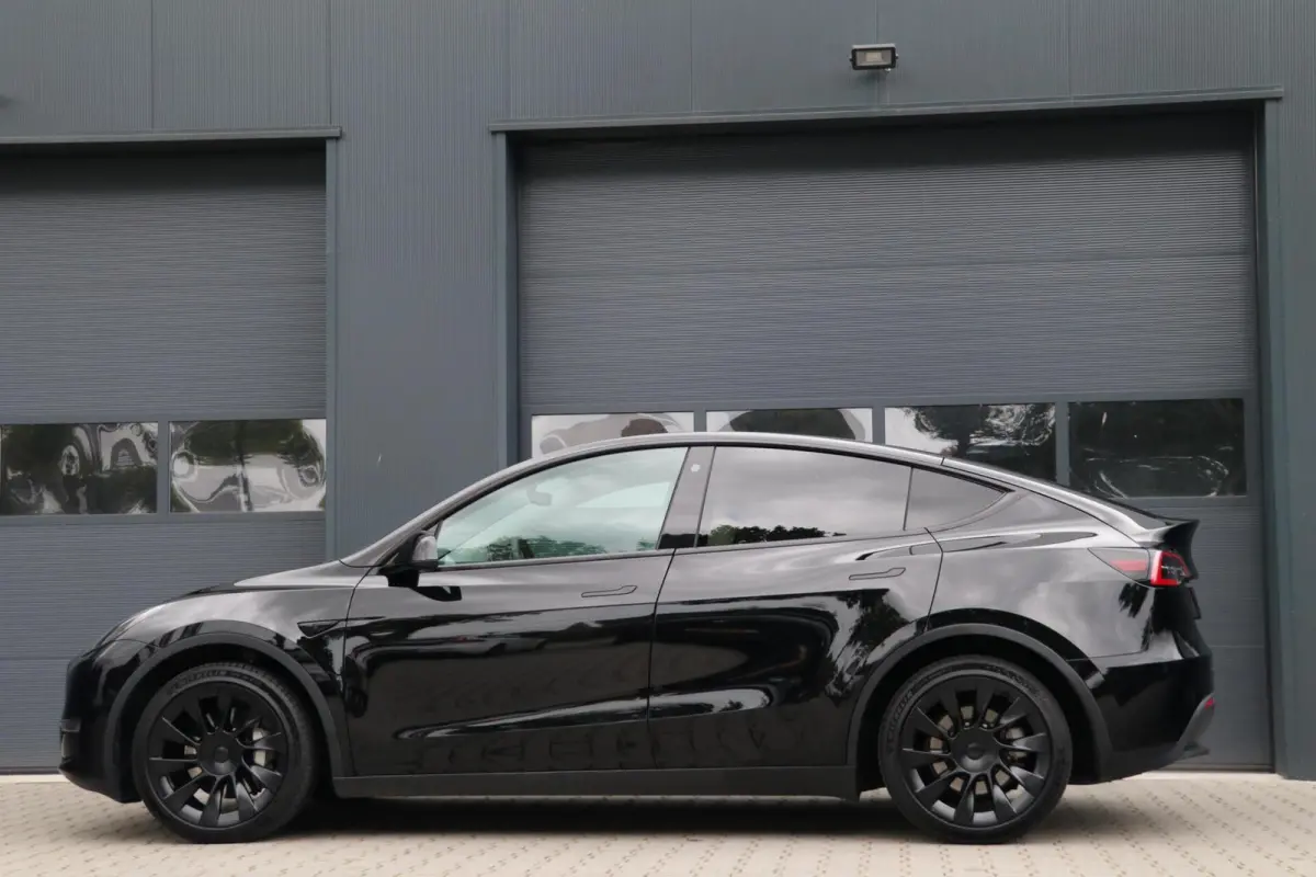 Long Range AWD 75 kWh FSD Trekhaak Panodak 360View Premium interieur DualMotor Stoelverwarming Voor/Achter 68000KM BJ2023