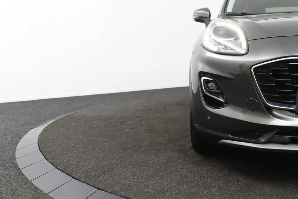 1.0 EcoBoost Titanium*ACC*PANO*CAM*LED*NAVI