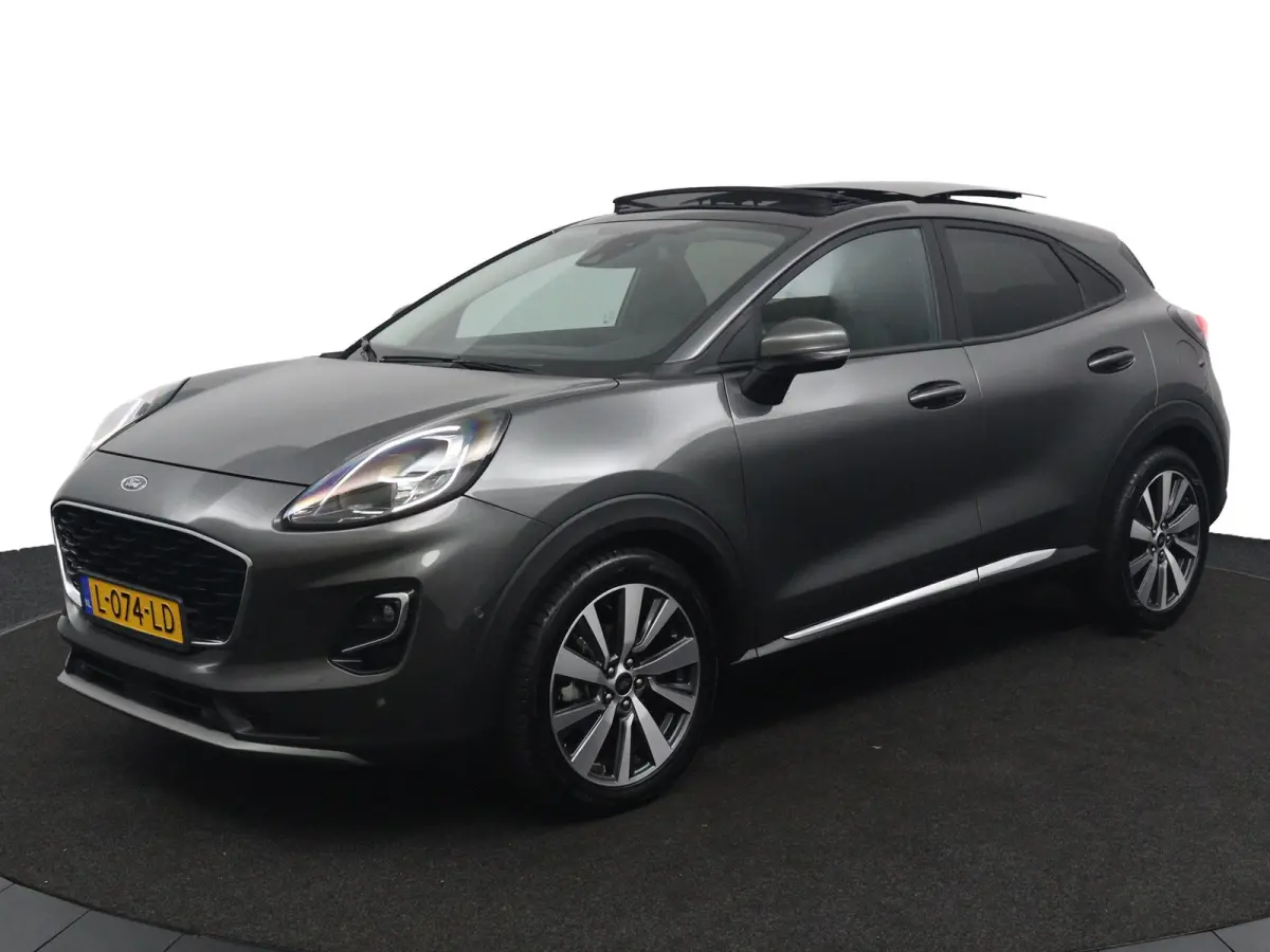 1.0 EcoBoost Titanium*ACC*PANO*CAM*LED*NAVI