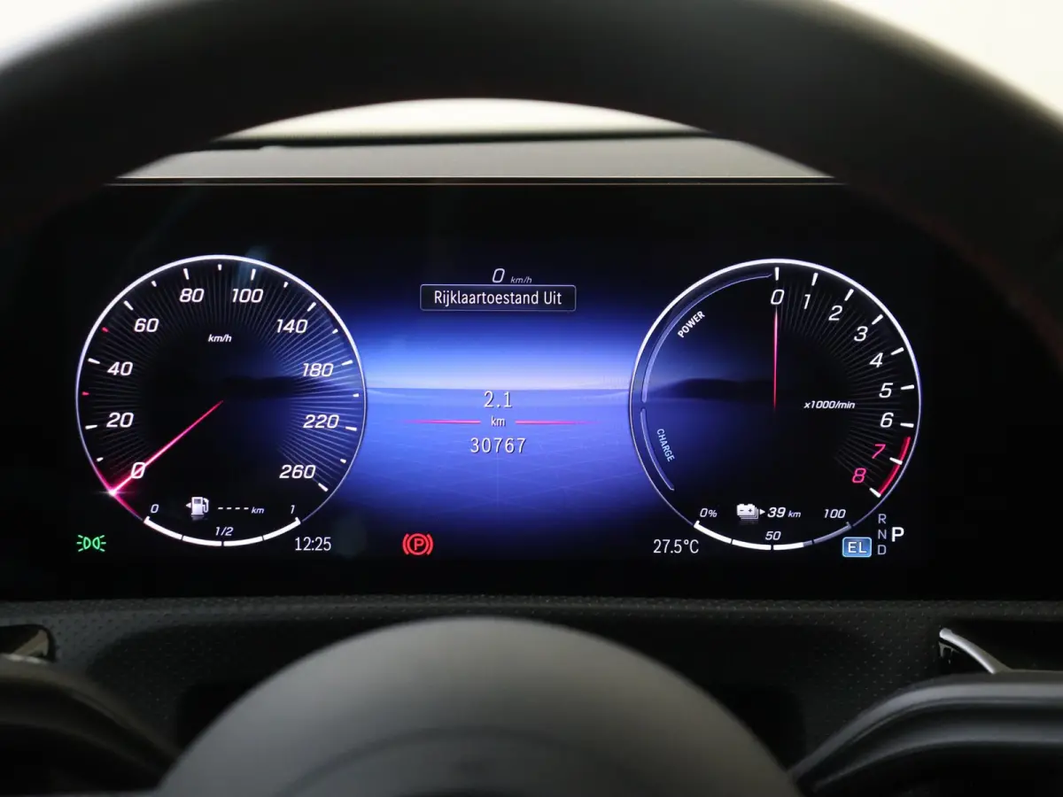 250 e Business Solution AMG / Premium Plus/ Panoramadak/ Night/ Memory/ Head Up/ 360 camera/ Sfeerverlichting