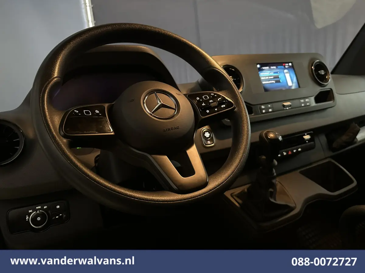315 CDI 150pk L1H1 Euro6 Airco | Camera | Navigatie | Apple Carplay | Chauffeursstoel | Tachograaf Android Auto, Trekhaak, Bijrijdersbank, Tachograaf