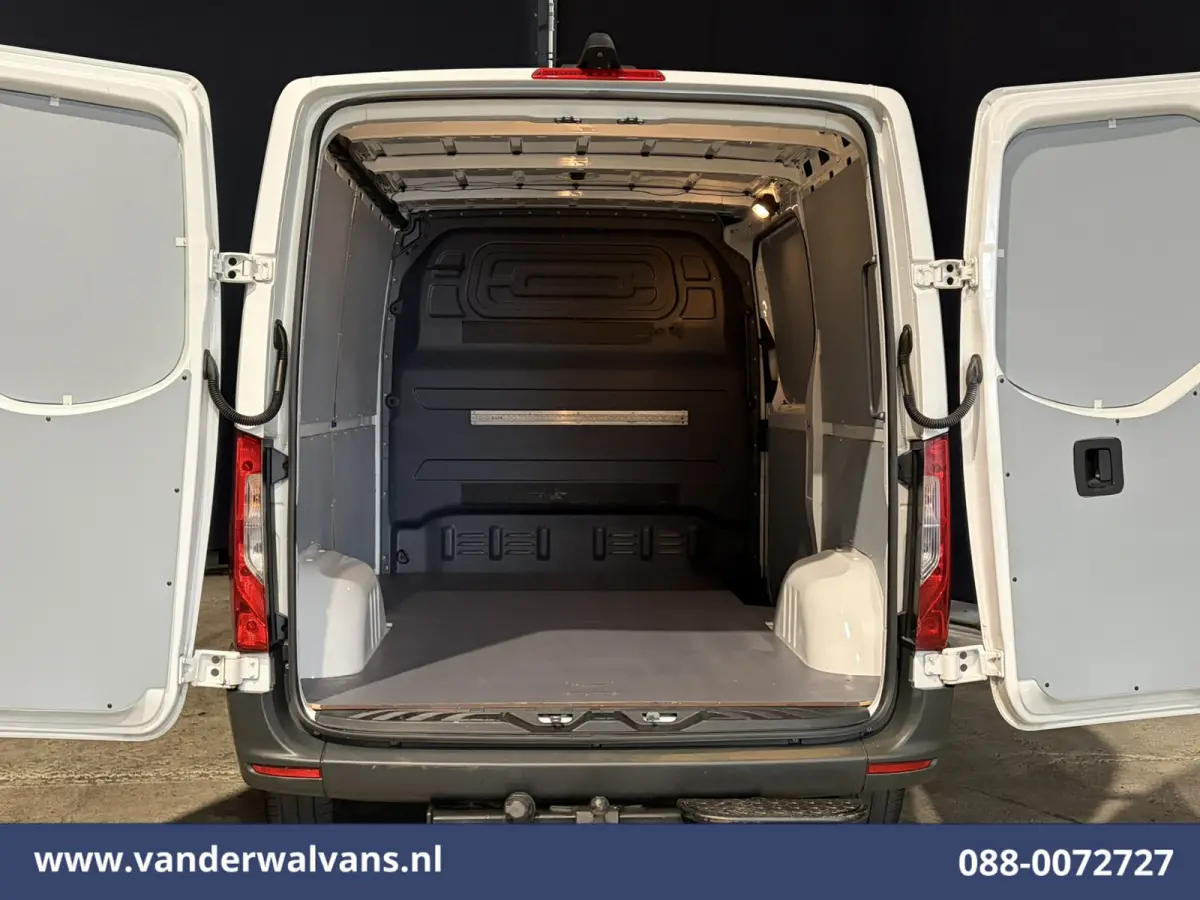 315 CDI 150pk L1H1 Euro6 Airco | Camera | Navigatie | Apple Carplay | Chauffeursstoel | Tachograaf Android Auto, Trekhaak, Bijrijdersbank, Tachograaf