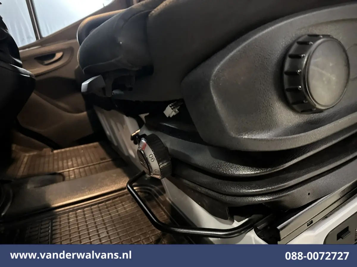 315 CDI 150pk L1H1 Euro6 Airco | Camera | Navigatie | Apple Carplay | Chauffeursstoel | Tachograaf Android Auto, Trekhaak, Bijrijdersbank, Tachograaf