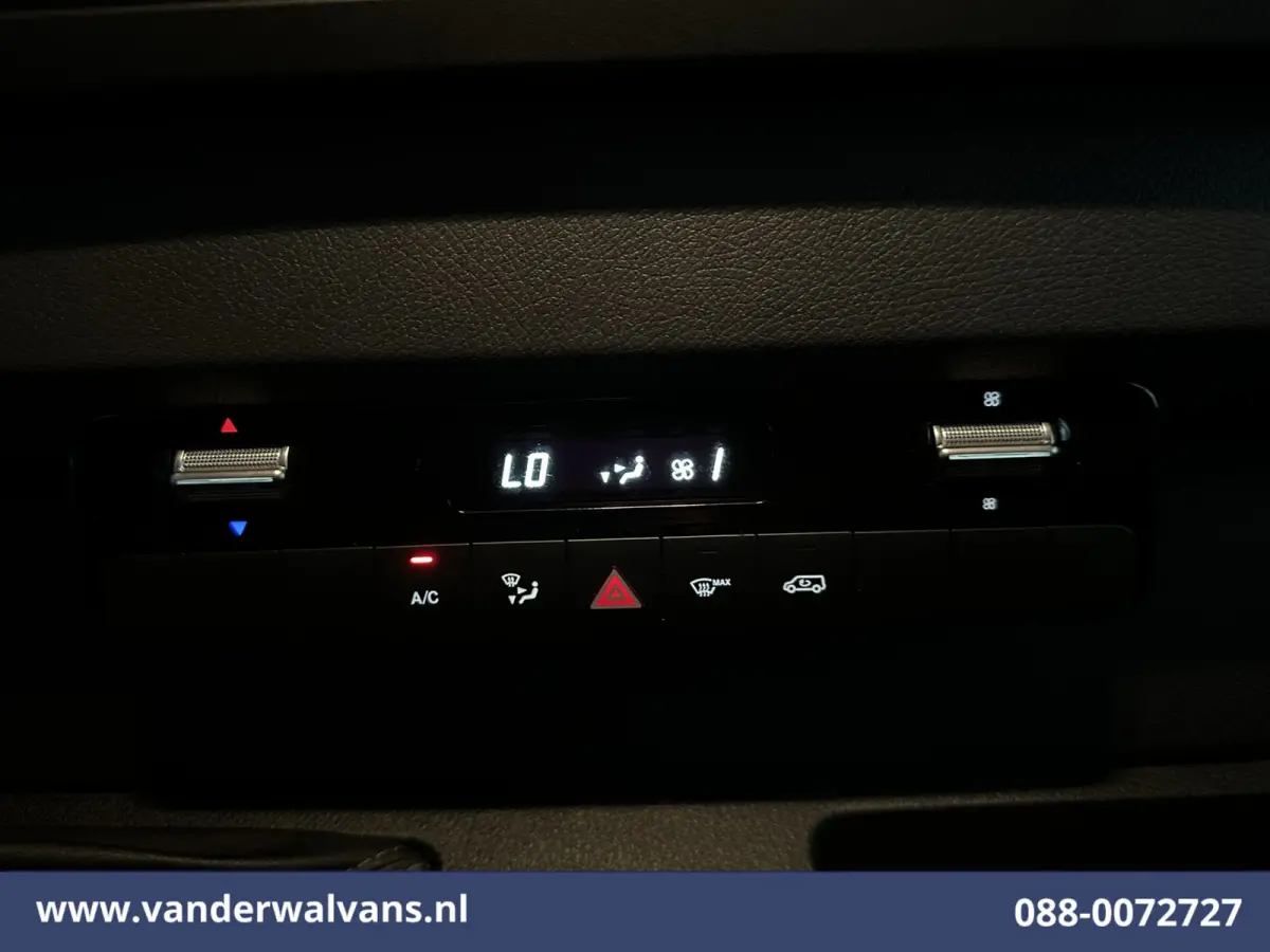315 CDI 150pk L1H1 Euro6 Airco | Camera | Navigatie | Apple Carplay | Chauffeursstoel | Tachograaf Android Auto, Trekhaak, Bijrijdersbank, Tachograaf