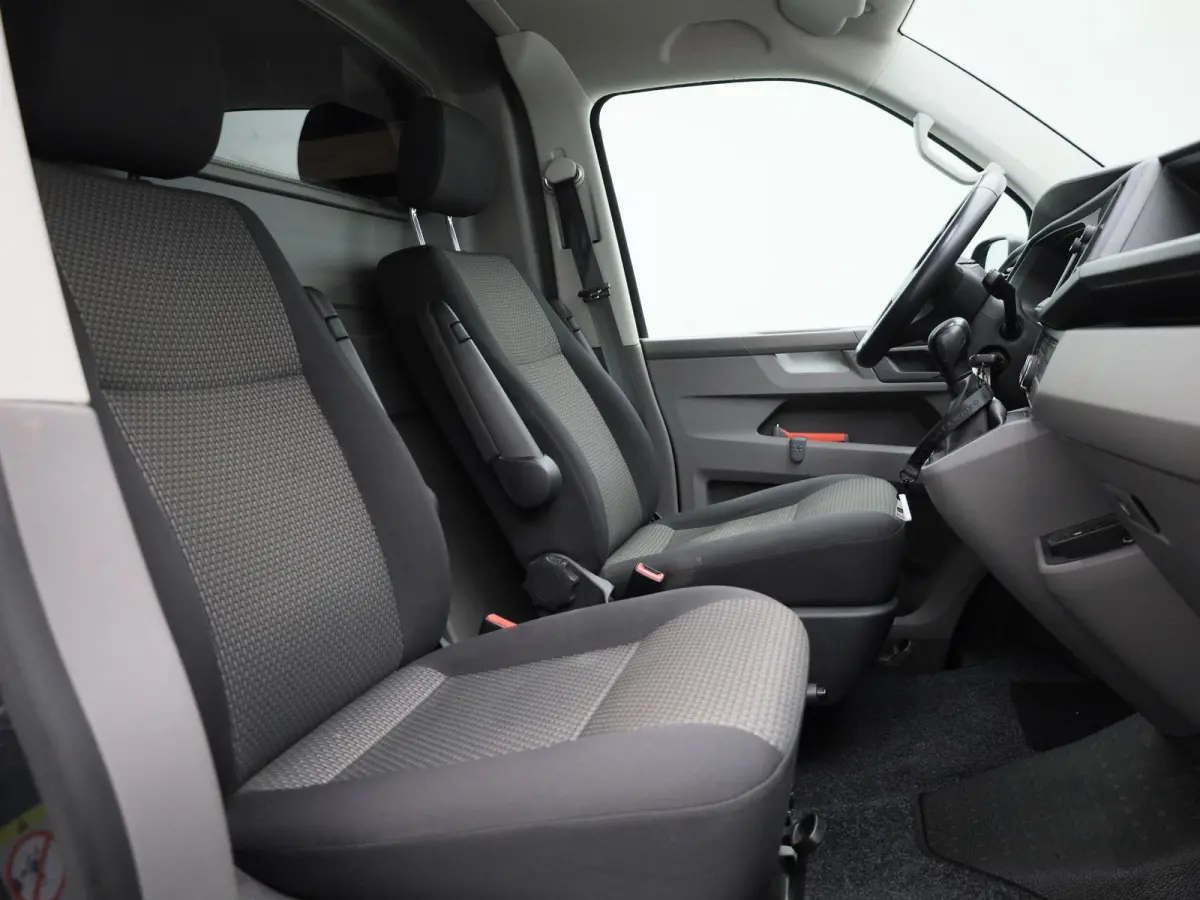 2.0 TDI L2H1 150PK | Automaat | Airco | Cruise Controle | Multifunctioneel Stuurwiel | Navigatie | DAB+ | Apple/Android Carplay | Elektrisch Verstel/Inklapbare Spiegels |