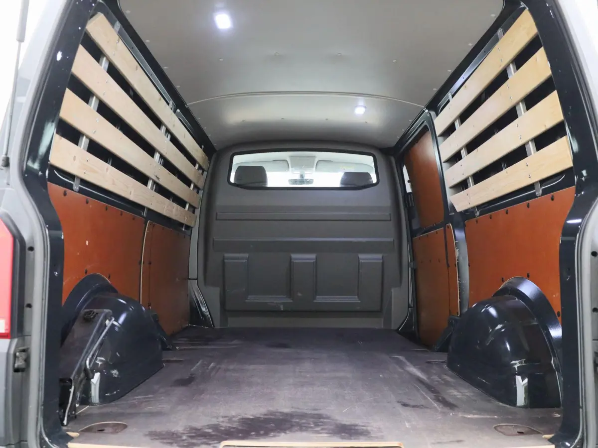 2.0 TDI L2H1 150PK | Automaat | Airco | Cruise Controle | Multifunctioneel Stuurwiel | Navigatie | DAB+ | Apple/Android Carplay | Elektrisch Verstel/Inklapbare Spiegels |