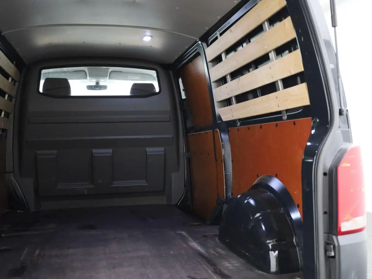2.0 TDI L2H1 150PK | Automaat | Airco | Cruise Controle | Multifunctioneel Stuurwiel | Navigatie | DAB+ | Apple/Android Carplay | Elektrisch Verstel/Inklapbare Spiegels |