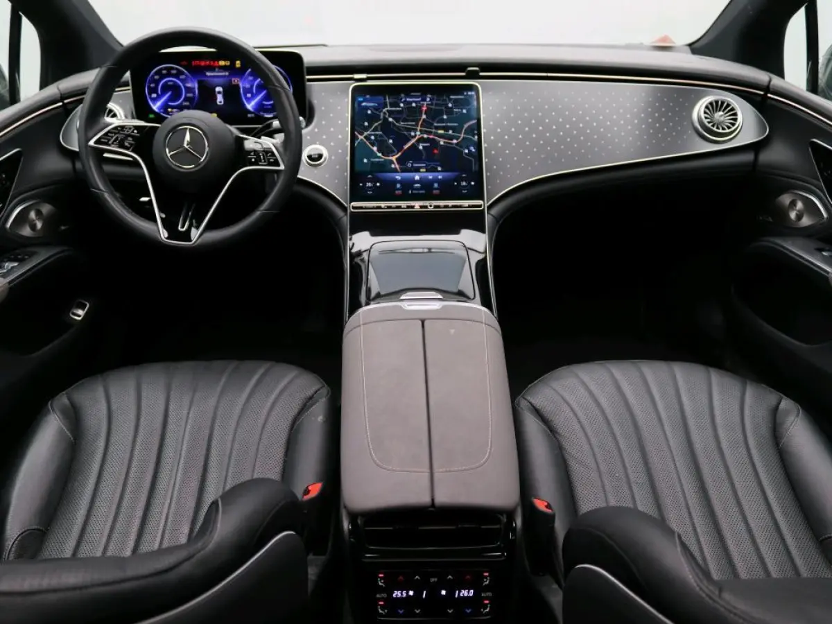 450+ AMG Line 108 kWh / Premium/ Panoramadak/ 21 inch/ Head Up/ Burmester 3D/ Achterasbesturing