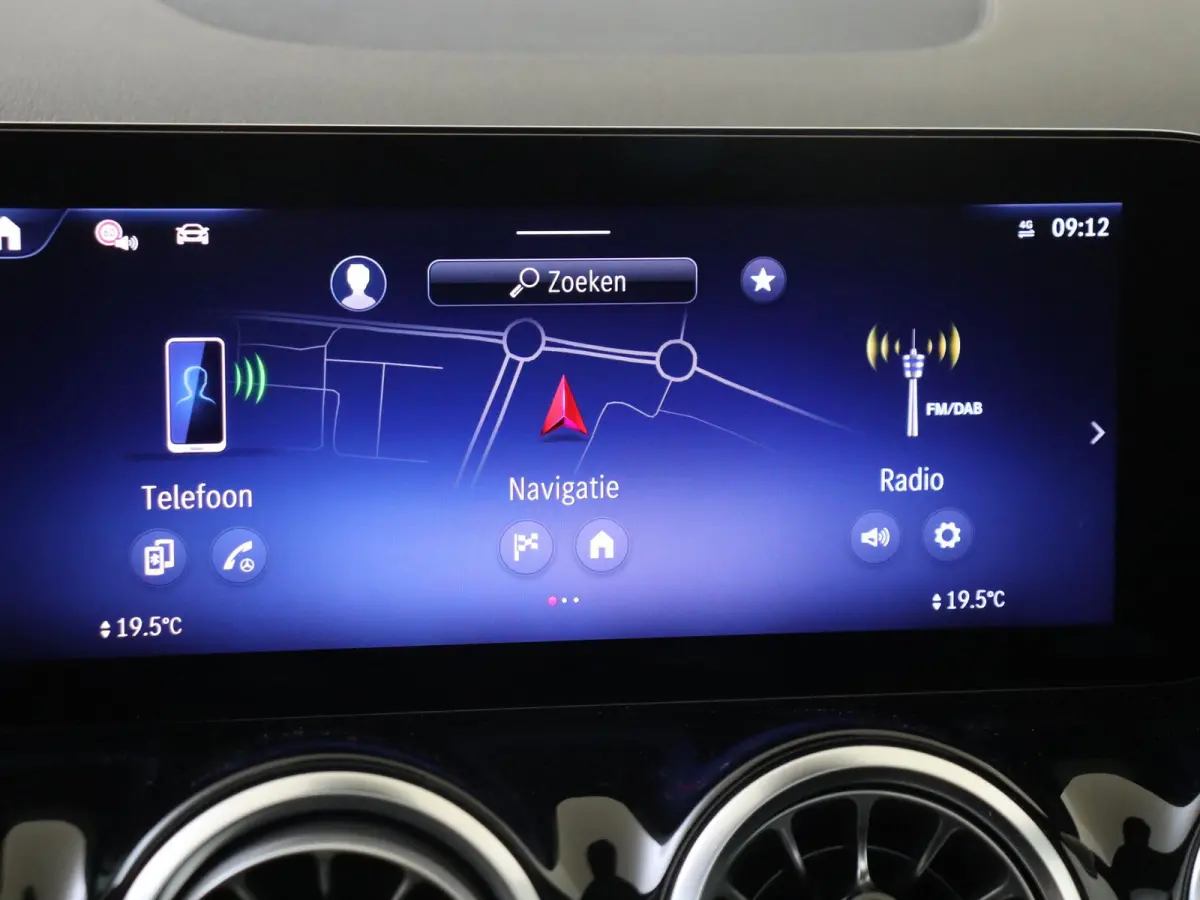 250 e Business Solution AMG / Memory-Stoelen / Panaroma-dak / Headup-Display /