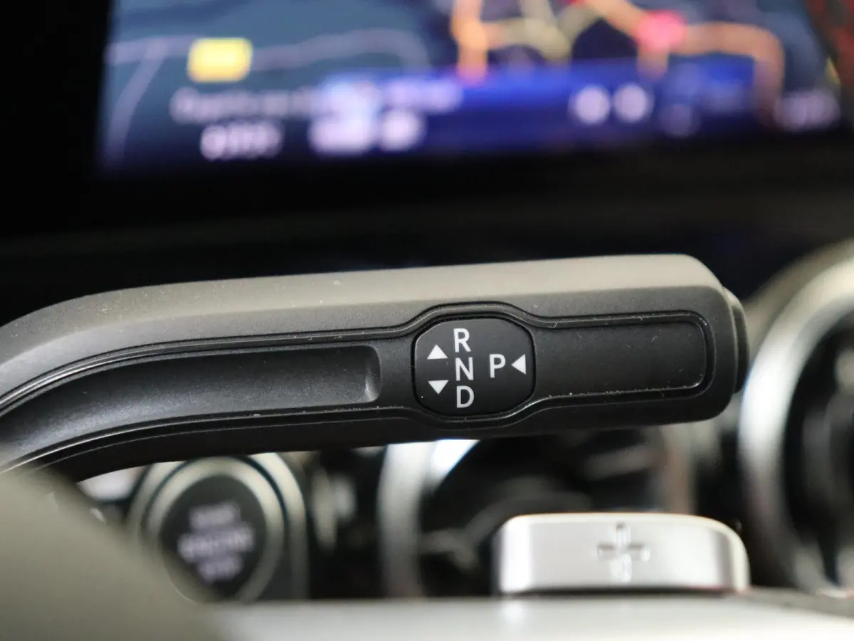 250 e Business Solution AMG / Memory-Stoelen / Panaroma-dak / Headup-Display /