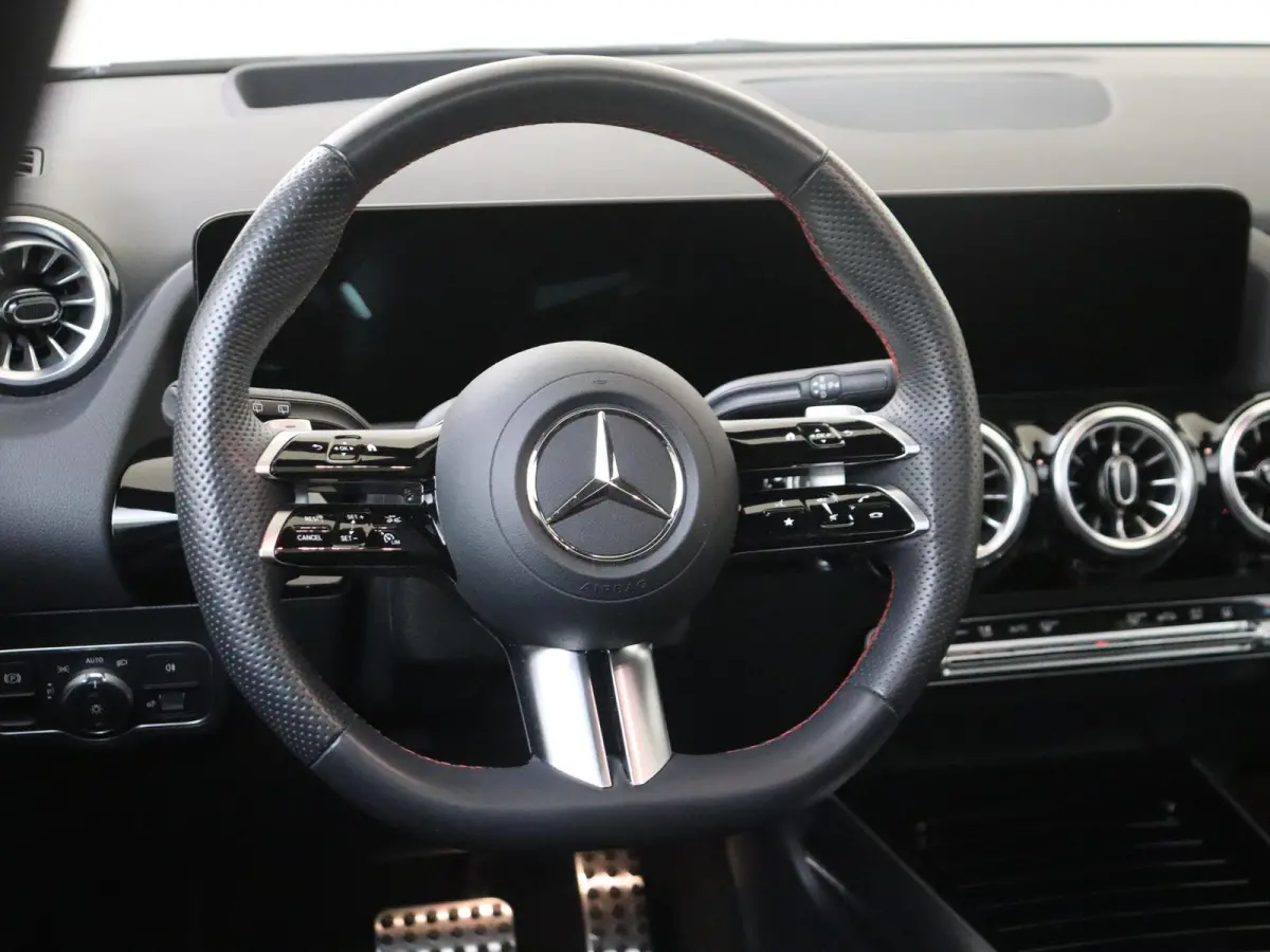 250 e Business Solution AMG / Memory-Stoelen / Panaroma-dak / Headup-Display /