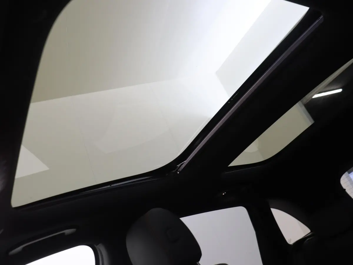 250 e Business Solution AMG / Memory-Stoelen / Panaroma-dak / Headup-Display /