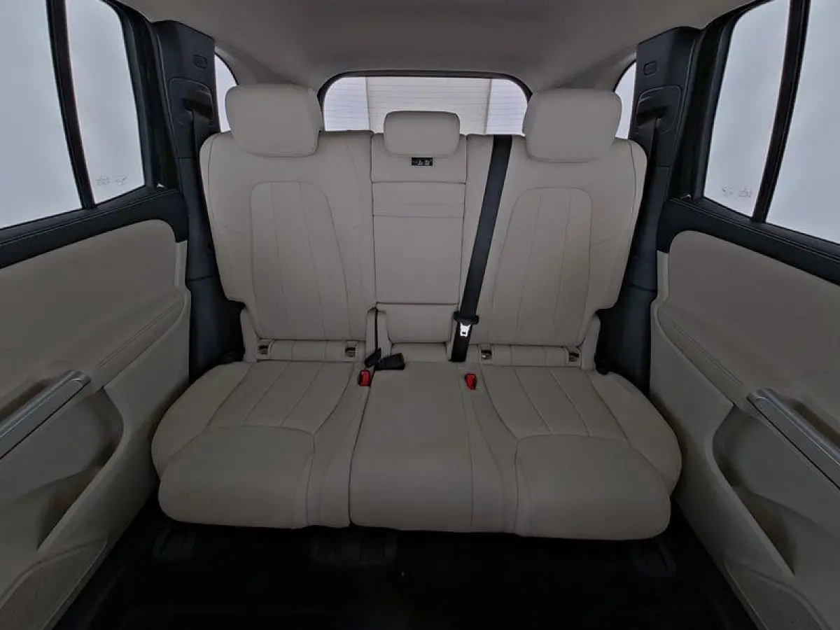 250+ Luxury Line 71 kWh