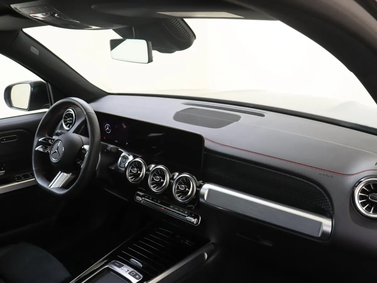250+ Business Solution AMG 71 kWh / Panoramadak/ Night/ 360 camera/ Winter Pack