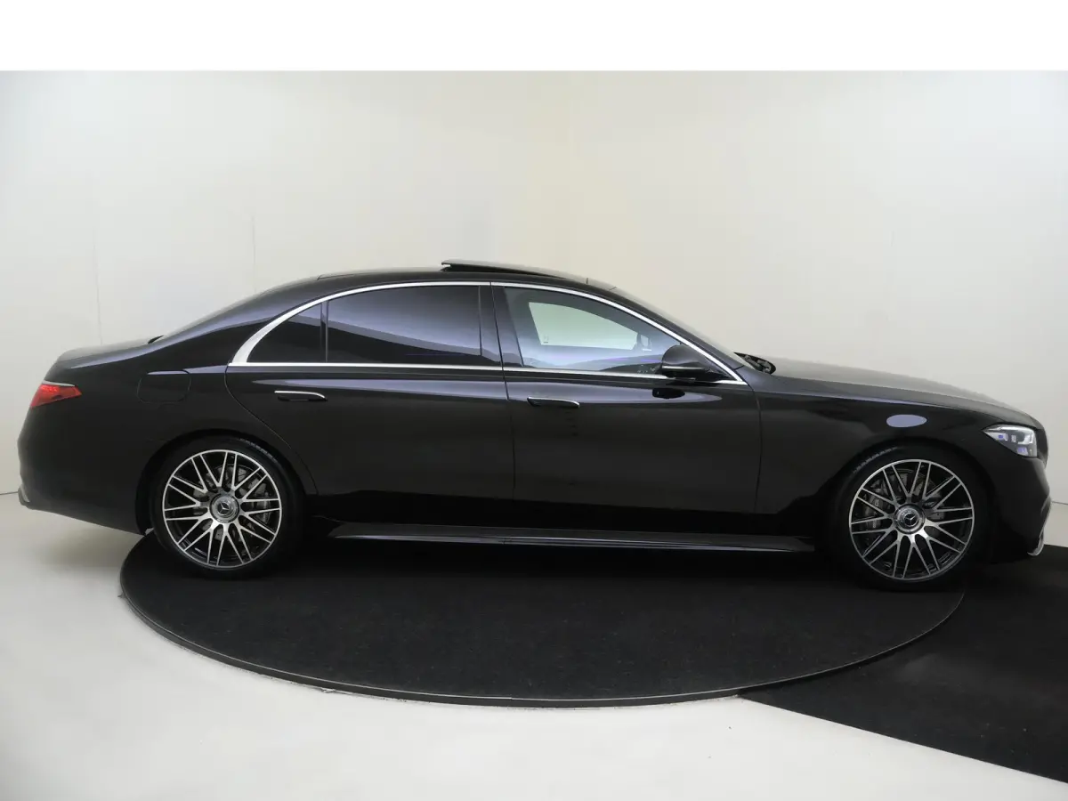 AMG 63 S E Performance / Premium Plus/ Panoramadak/ 21 inch/ Burmester 4D/ Carbon int+ext/