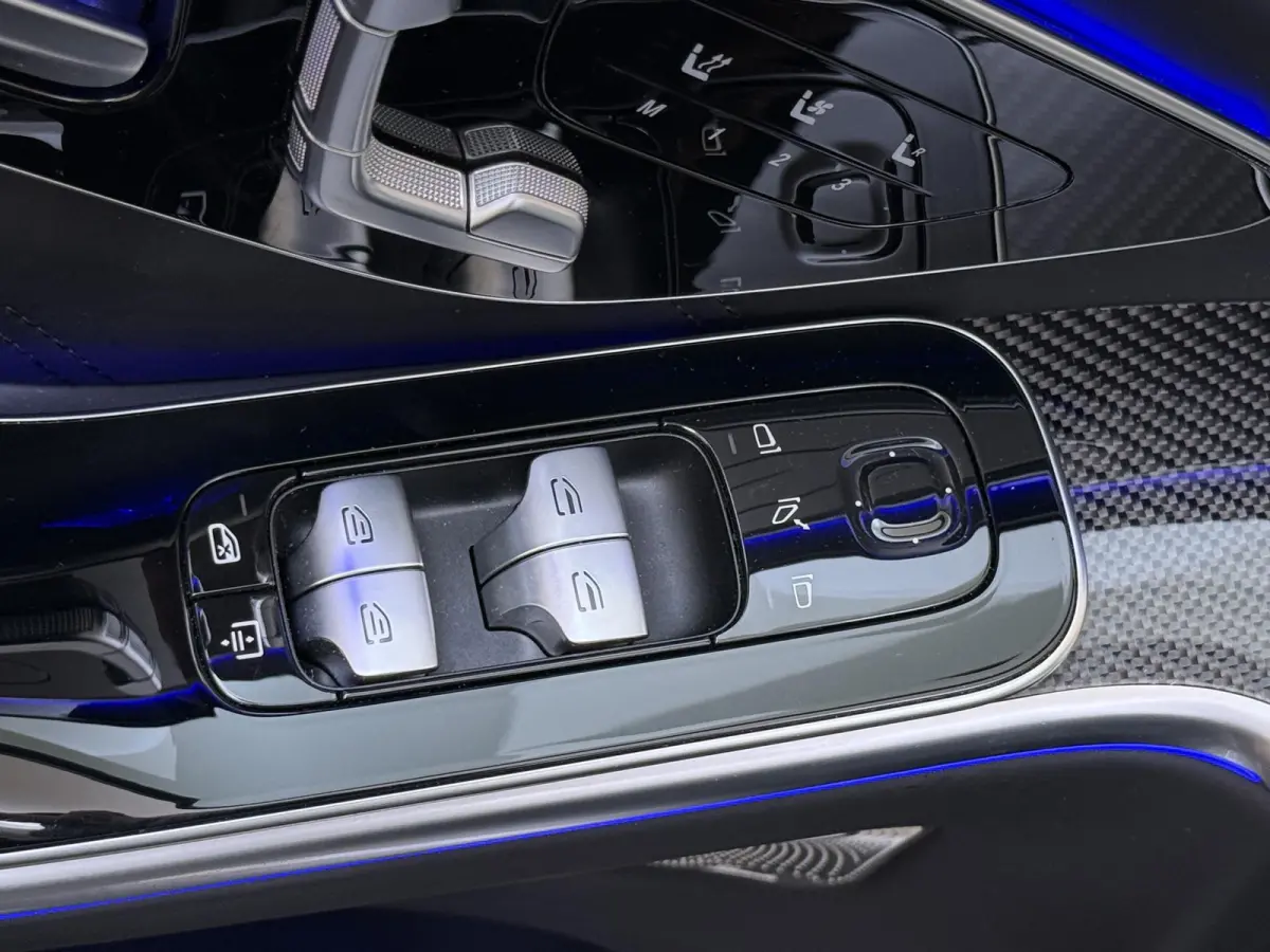 AMG 63 S E Performance / Premium Plus/ Panoramadak/ 21 inch/ Burmester 4D/ Carbon int+ext/