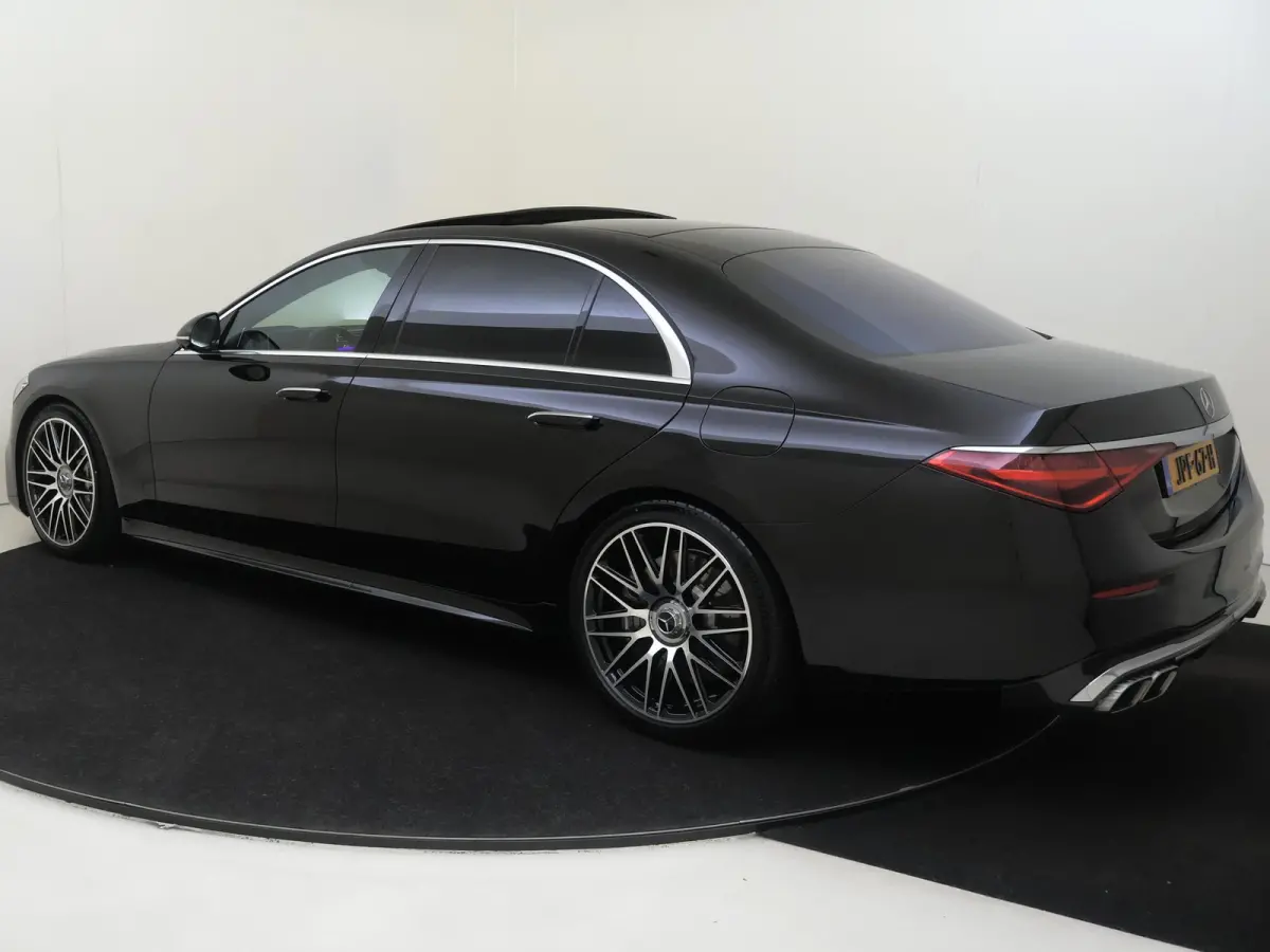 AMG 63 S E Performance / Premium Plus/ Panoramadak/ 21 inch/ Burmester 4D/ Carbon int+ext/