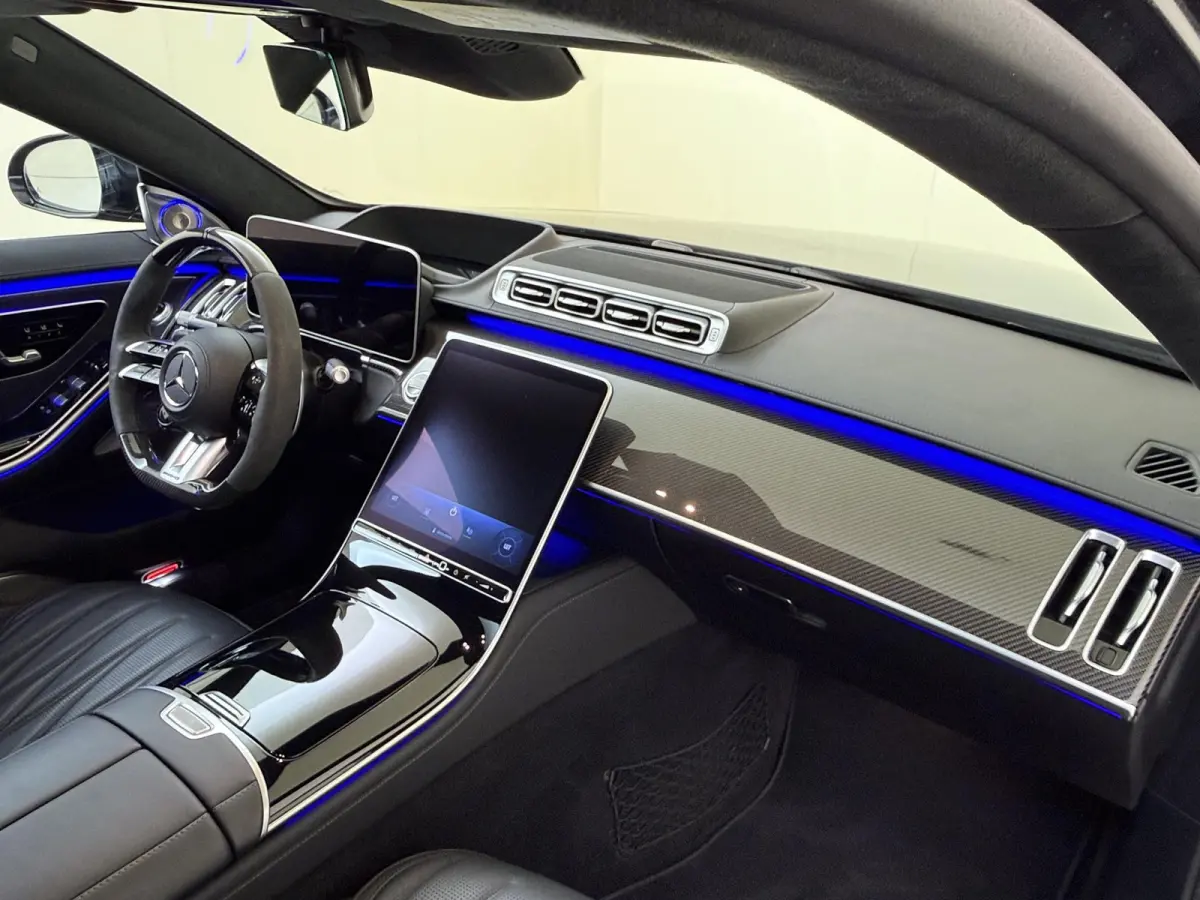 AMG 63 S E Performance / Premium Plus/ Panoramadak/ 21 inch/ Burmester 4D/ Carbon int+ext/