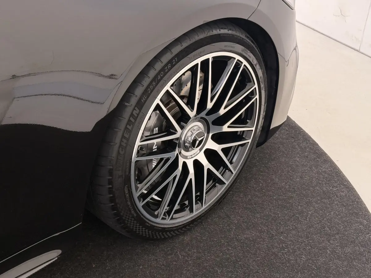 AMG 63 S E Performance / Premium Plus/ Panoramadak/ 21 inch/ Burmester 4D/ Carbon int+ext/