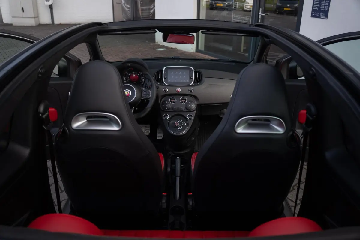C 1.4 T-Jet Abarth 595 Competizione | 180Pk | Cabrio | Automaat | Brembo | Xenon | Leder | Carbon | Digitaal Dashboard | Dealer Onderhouden