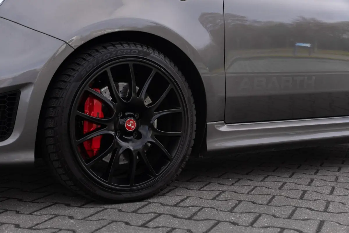 C 1.4 T-Jet Abarth 595 Competizione | 180Pk | Cabrio | Automaat | Brembo | Xenon | Leder | Carbon | Digitaal Dashboard | Dealer Onderhouden