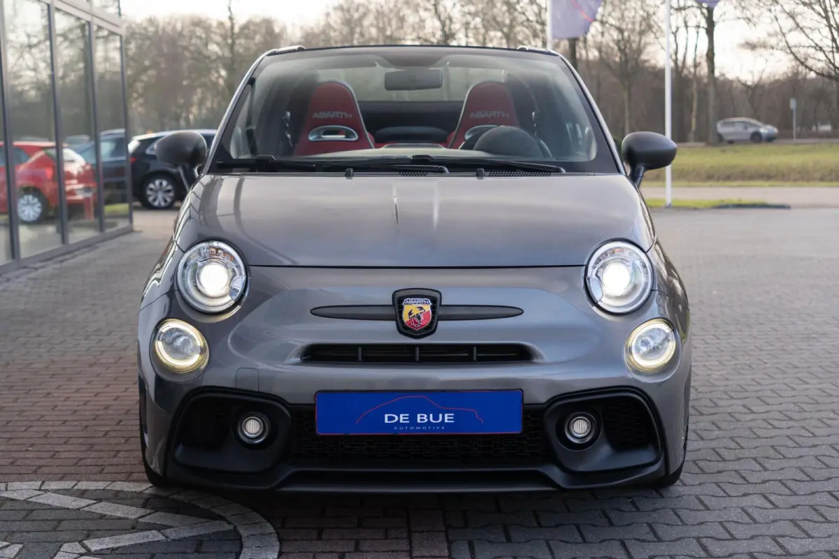 C 1.4 T-Jet Abarth 595 Competizione | 180Pk | Cabrio | Automaat | Brembo | Xenon | Leder | Carbon | Digitaal Dashboard | Dealer Onderhouden