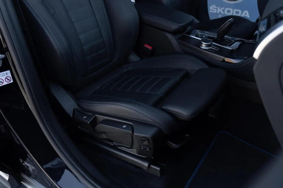 xDrive30i High Executive M-Sport X|Panoramadak|Trekhaak|Leder|Harman Kardon|Individual|Dealer Onderhouden
