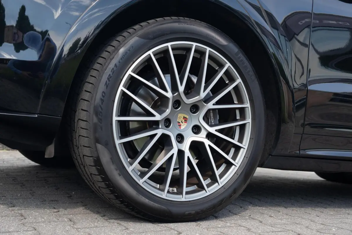 3.0 E-Hybrid Platinum Edition|SportDesign|Trekhaak|Panoramadak|Luchtvering|Keyless|SportChrono|BTW Auto|Dealer Onderhouden