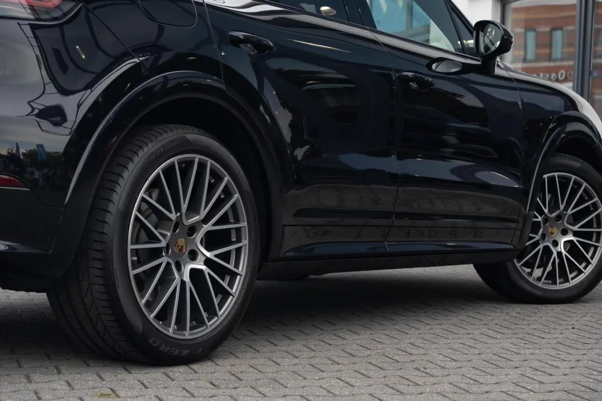 3.0 E-Hybrid Platinum Edition|SportDesign|Trekhaak|Panoramadak|Luchtvering|Keyless|SportChrono|BTW Auto|Dealer Onderhouden