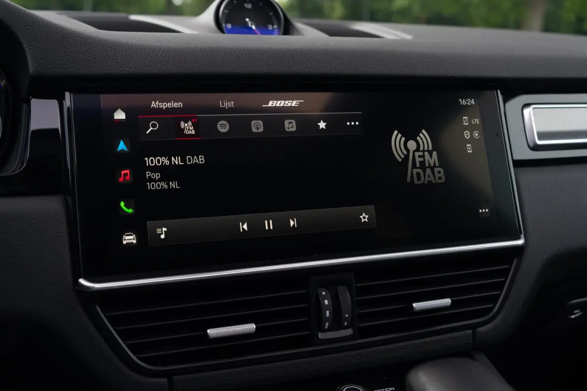 3.0 E-Hybrid Platinum Edition|SportDesign|Trekhaak|Panoramadak|Luchtvering|Keyless|SportChrono|BTW Auto|Dealer Onderhouden