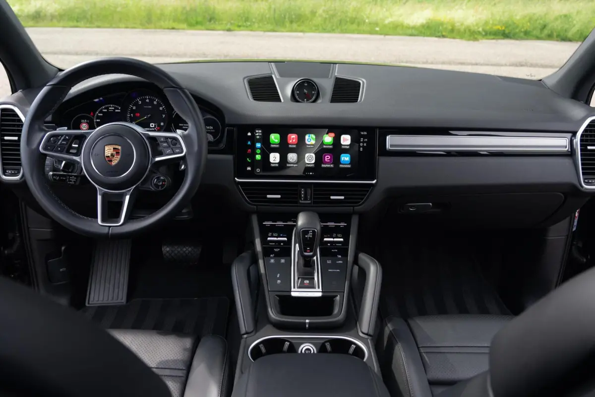 3.0 E-Hybrid Platinum Edition|SportDesign|Trekhaak|Panoramadak|Luchtvering|Keyless|SportChrono|BTW Auto|Dealer Onderhouden