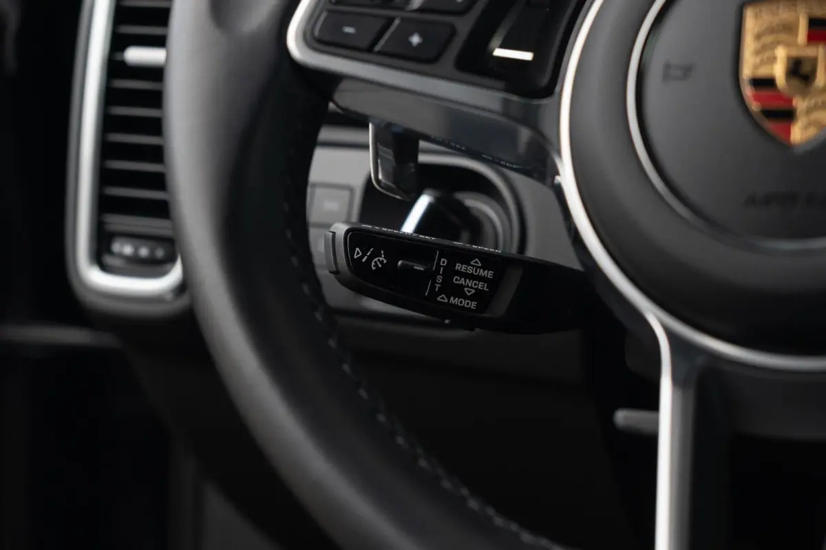 3.0 E-Hybrid Platinum Edition|SportDesign|Trekhaak|Panoramadak|Luchtvering|Keyless|SportChrono|BTW Auto|Dealer Onderhouden