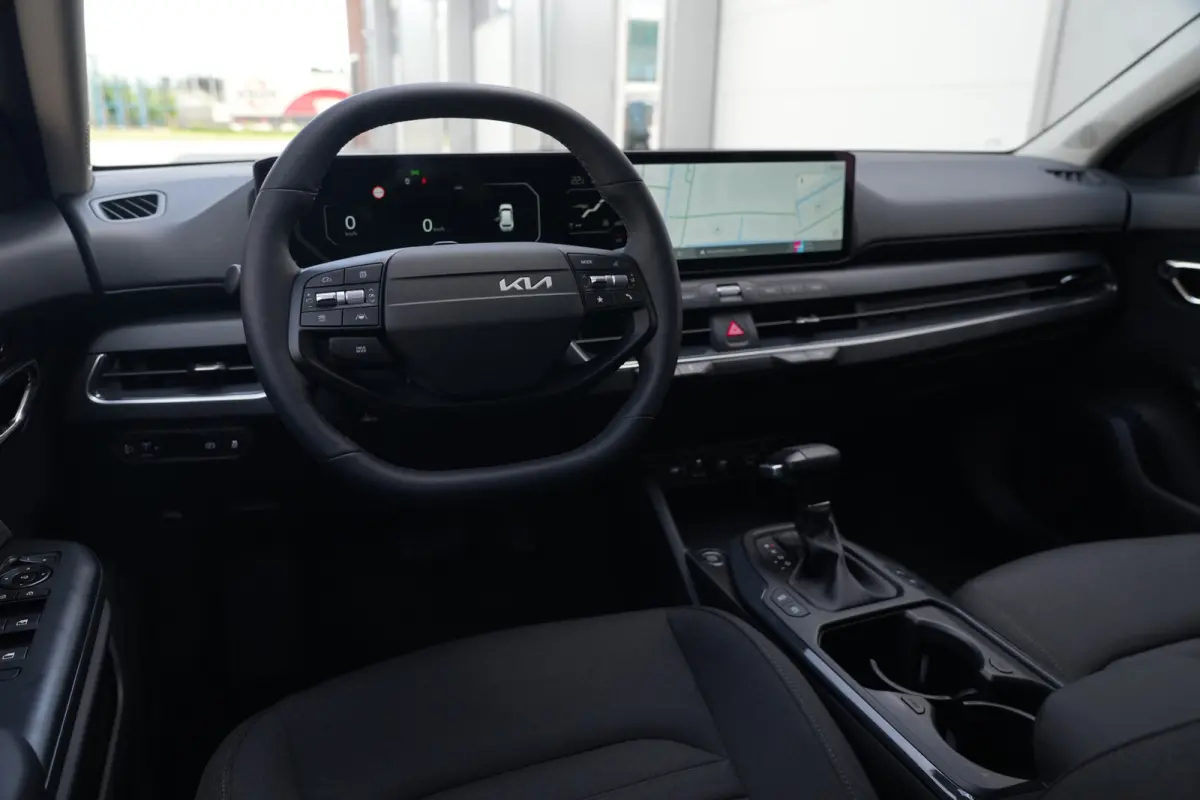 Sportswagon 1.6 T-GDi MHEV GT-Line Launch Edition | 150PK | Navi | Stoelverwarming | Camera | ACC | Kia K4 Sportswagon GT-Line 150 PK Mild Hybrid met 1.6 viercilinder, navigatie, stoelverwar